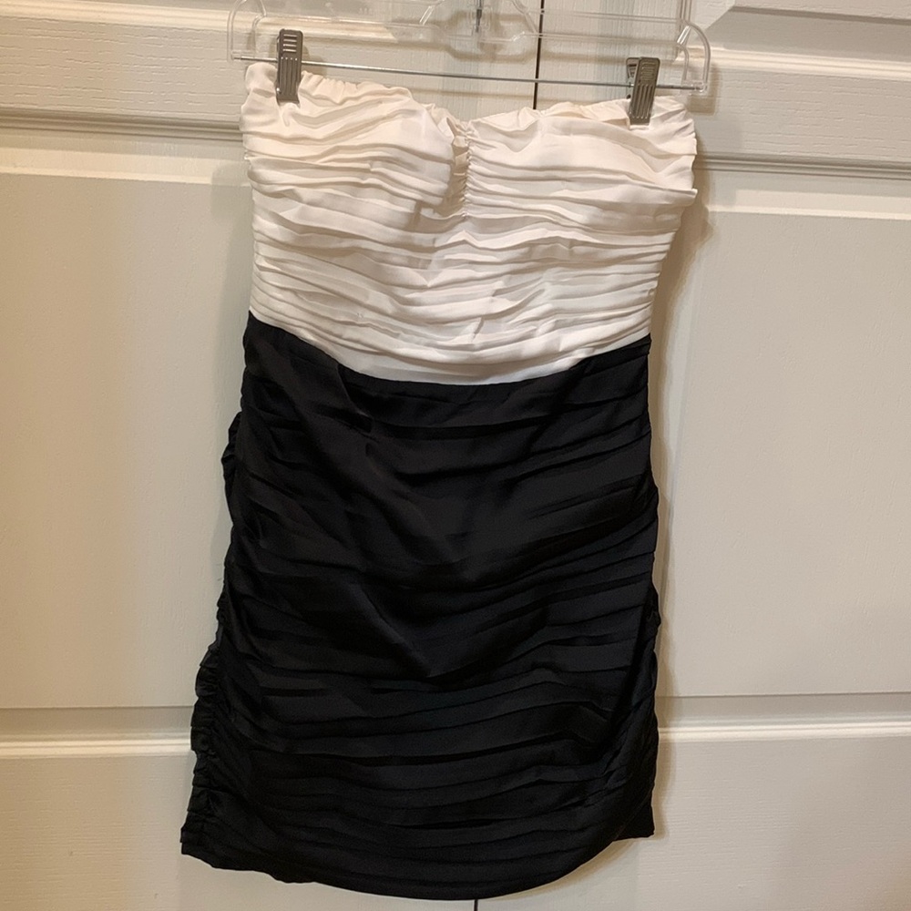 EXPRESS Strapless Dress 4